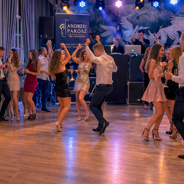 						Imprezy okolicznościowe
						